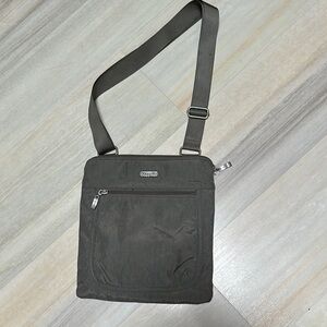 Baggallini Cross Body Grey Leopard Print